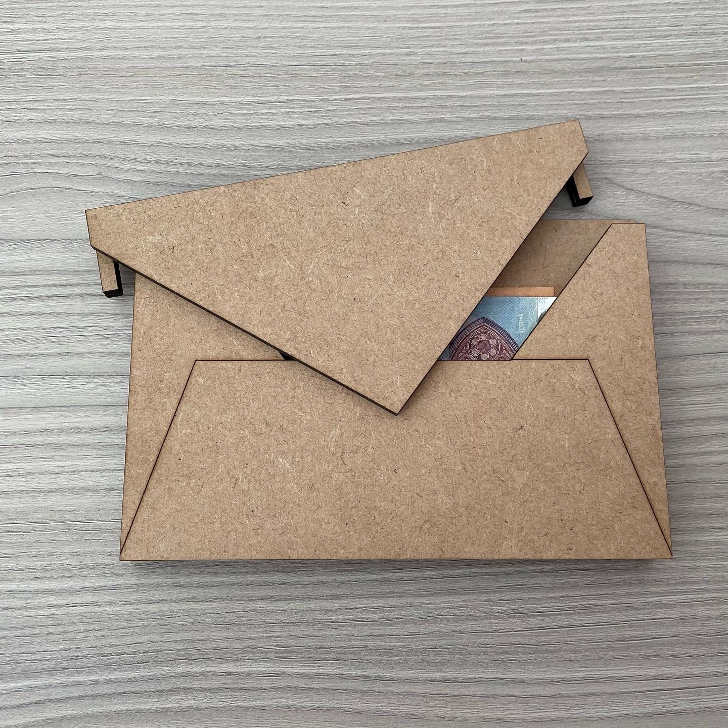 Houten envelop