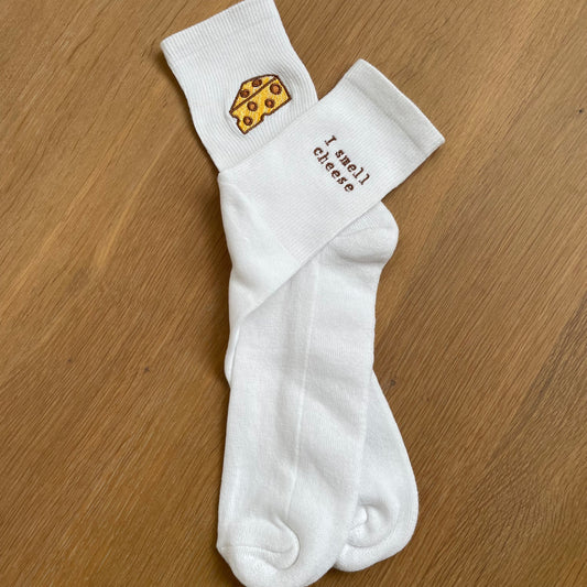 witte sokken met standaard borduring